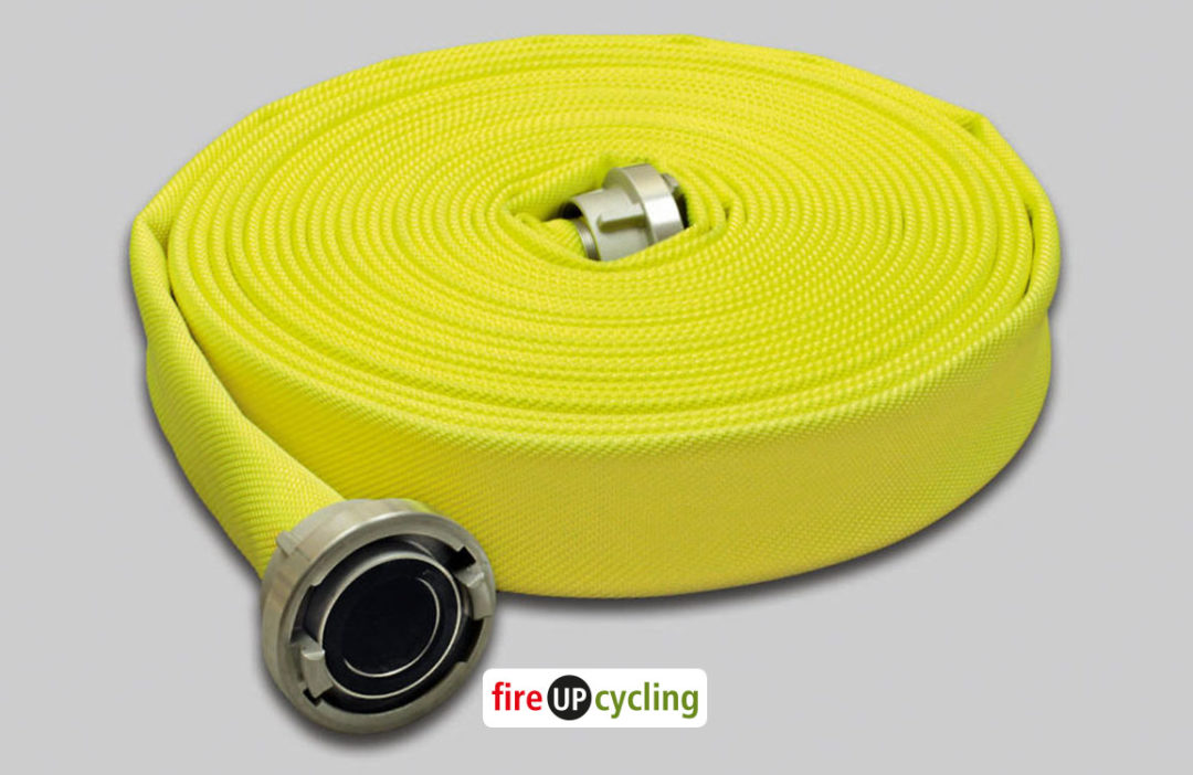 Woraus besteht eigentlich ein Feuerwehrschlauch? | Upcycling